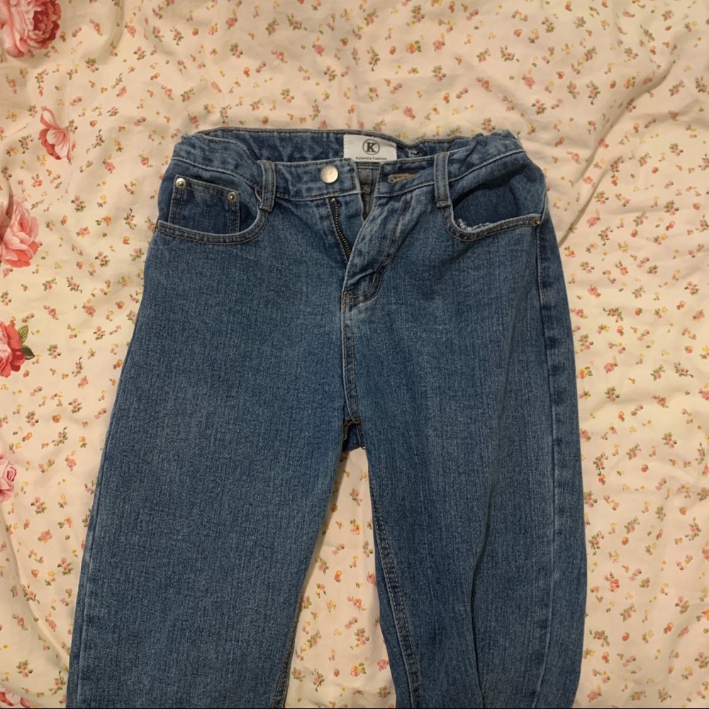 Slim fit medium wash jeans
